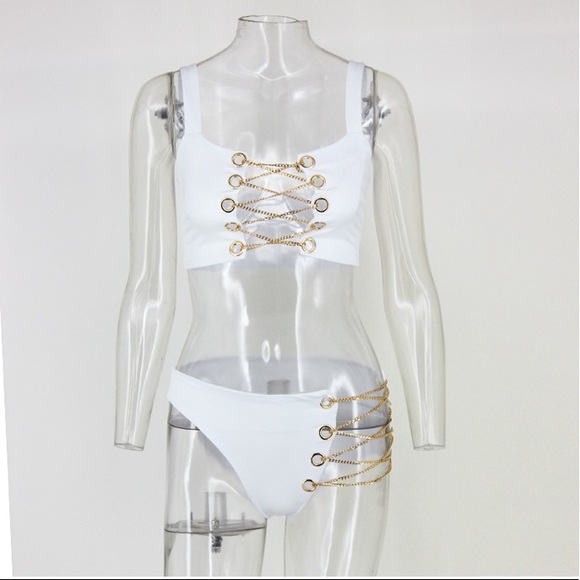 NEW! White Bikini with Gold Chain - Picture 6 of 8